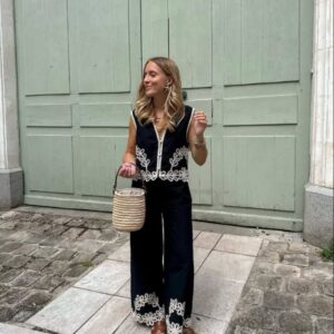 conjunto chalequillo y pantalón