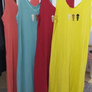 vestido tiranta