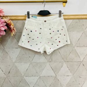 pantalón corto blanco