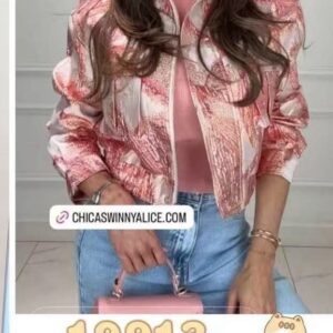 Chaqueta difuminada en rosa con cremallera.