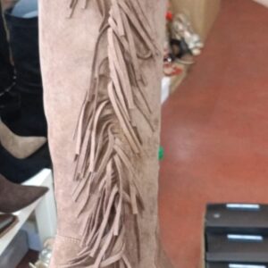 bota cowboy flecos