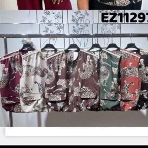 Bomber sin manga de tigres.