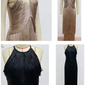 Vestido largo de flecos.