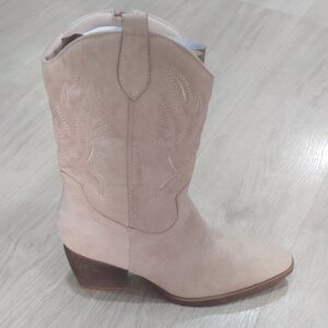 Bota cowboy beige.