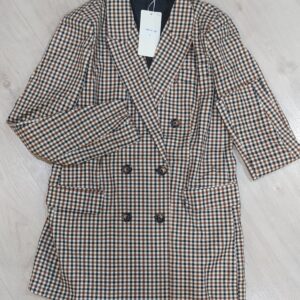 CHAQUETA DE CUADROS .