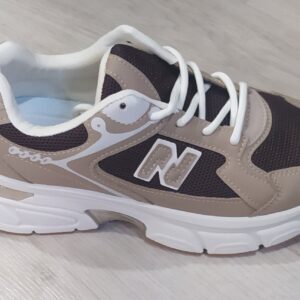 Deportiva Camel con marrón inspiración a NEW BALANCE.