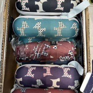 Paraguas con dibujo de perros.