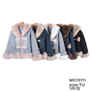 Chaqueta vaquera con pelos.