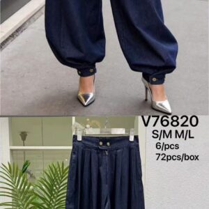 pantalón vaquero con Dos botones.