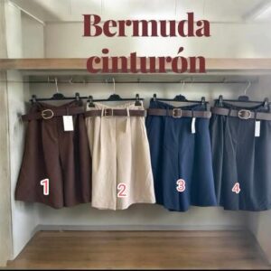 bermudas con cinturón.