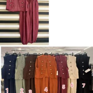 Conjunto de pantalón y chalequillo.