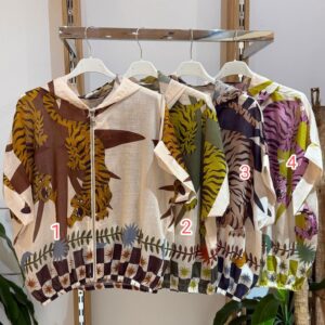 Bomber con estampado.