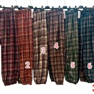 pantalón cuadros cintura elástica.