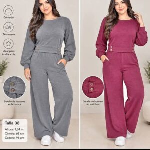 Conjunto de pantalón y jersey.