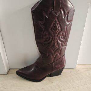bota burdeos cowboy